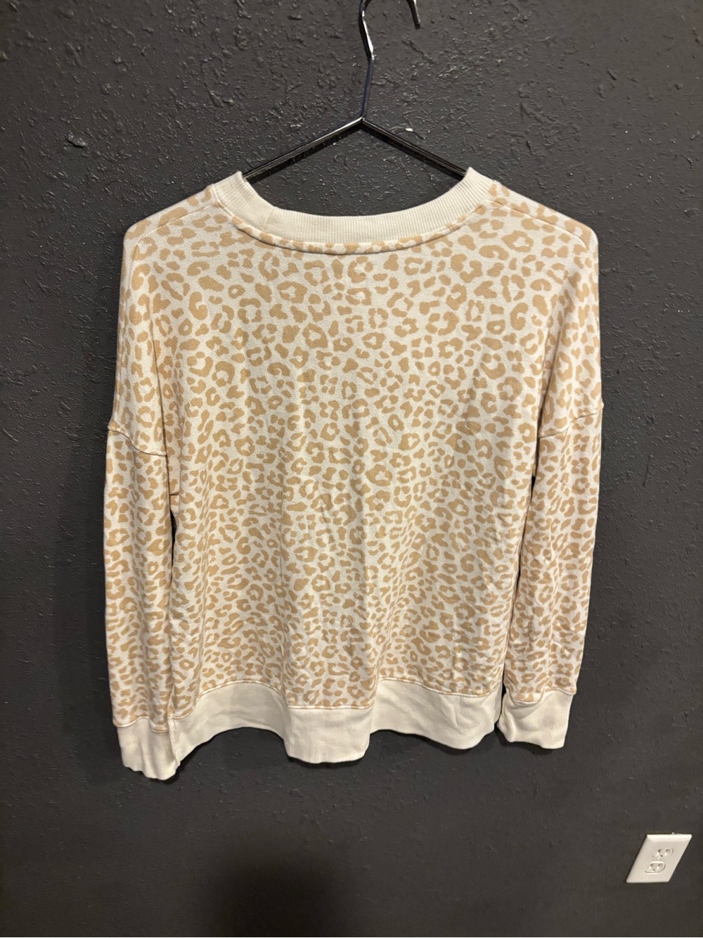 Time & True Leopard-Print Pullover Sweatshirt - Picture 5 of 5